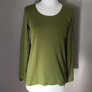 Long sleeve green T-shirt